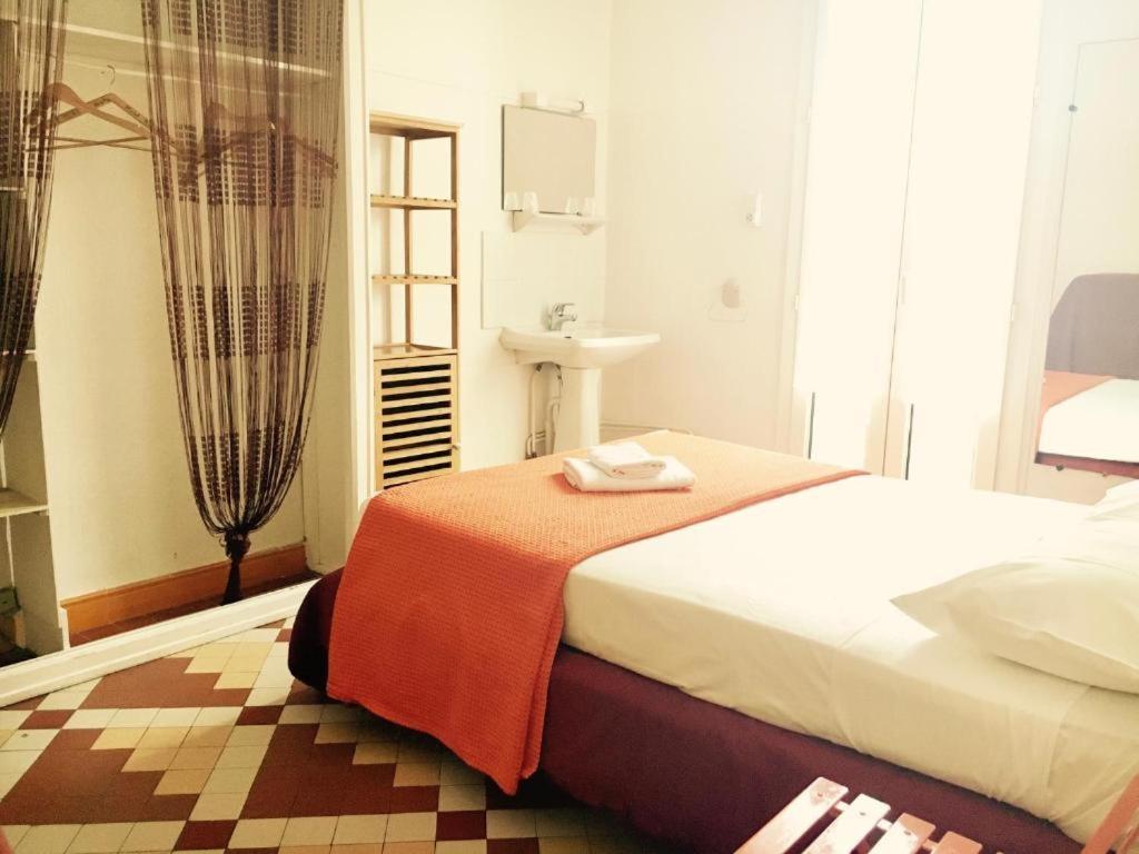 Hotel Le Centre Le Boulou Εξωτερικό φωτογραφία