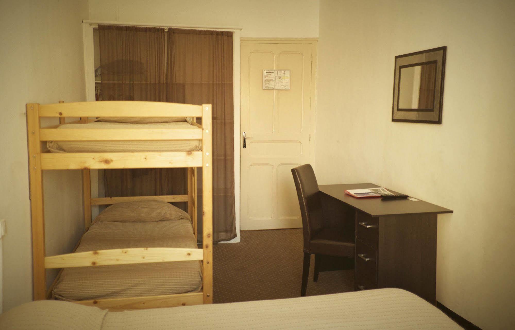Hotel Le Centre Le Boulou Εξωτερικό φωτογραφία